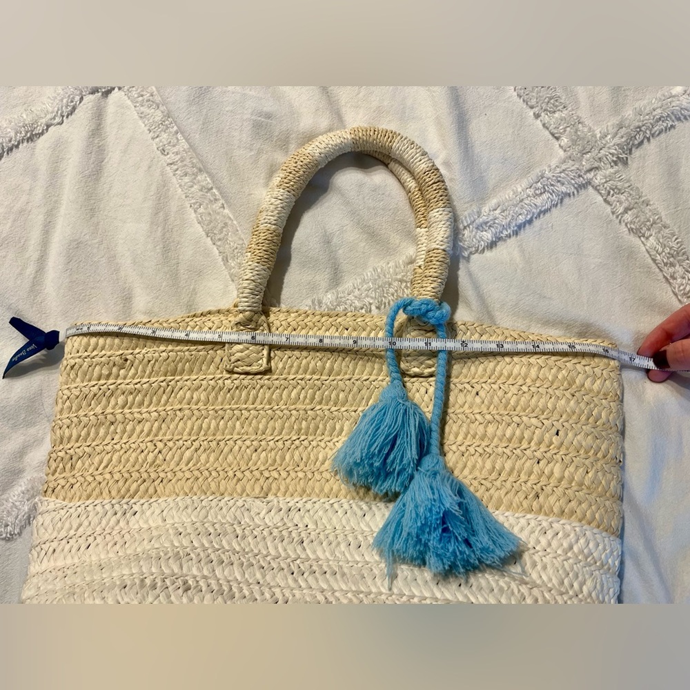 Straw bag with tassel - Picture 3 of 8